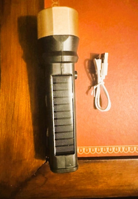 Lampe torche à LED Ultra puissante, rechargeable